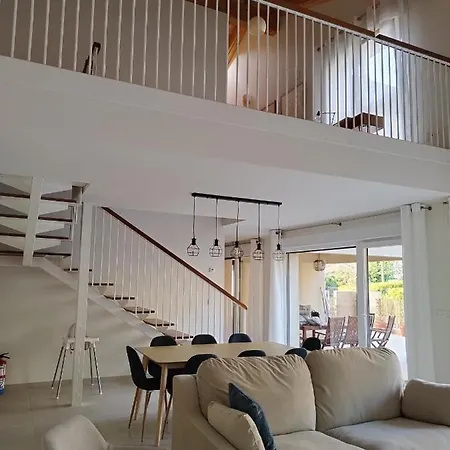 펜션 Casa Anida En Hualle Valdaliga