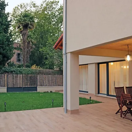 Casa Anida En Hualle * Valdaliga